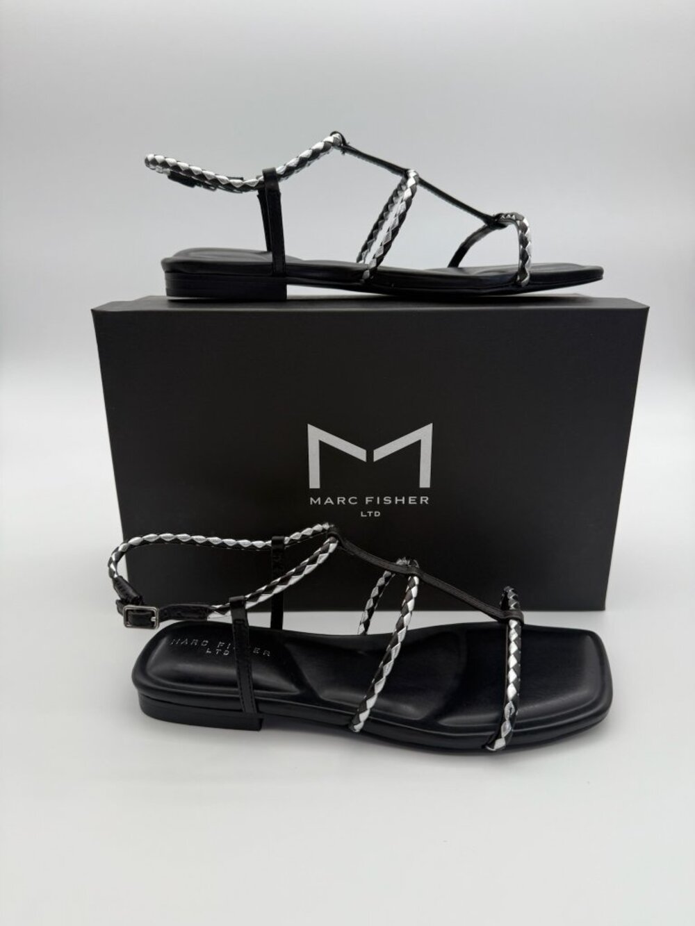 Marc Fisher Maze Flat Sandals Black Size 7